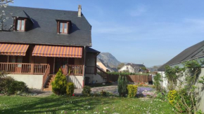 Appartement calme dans maison avec jardin